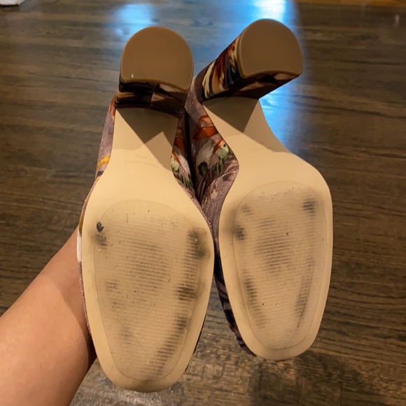 Shoes 👠 - Picture 4 of 4